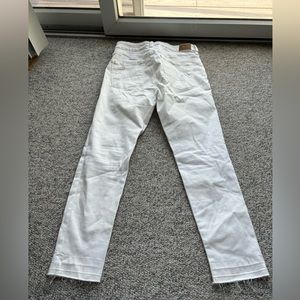 American Eagle distressed White denim cropped Jeggings.